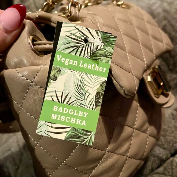 Badgley Mischka Mini Backpack Quilted Blush Gold Tone New With Tags - Picture 5 of 7